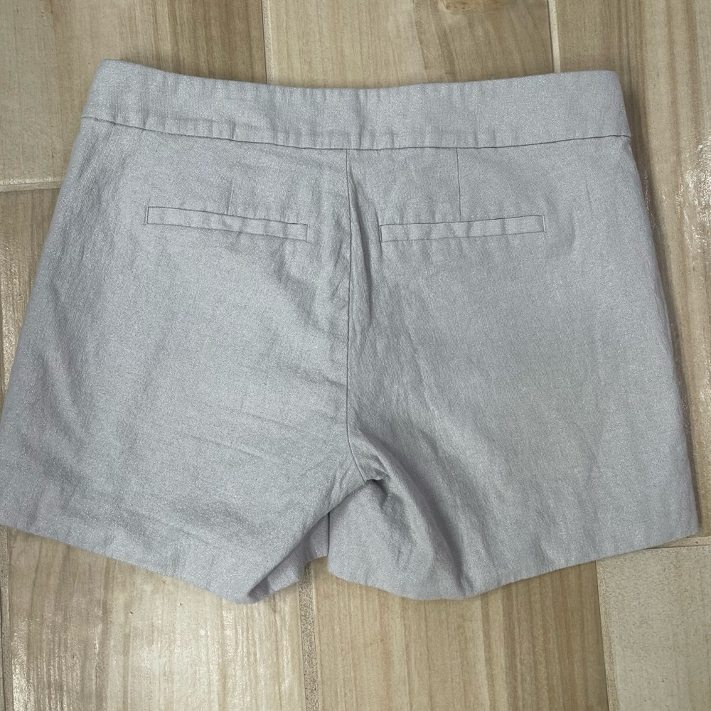 Banana Republic women’s silver shorts, size 0, great condition - Picture 3 of 3